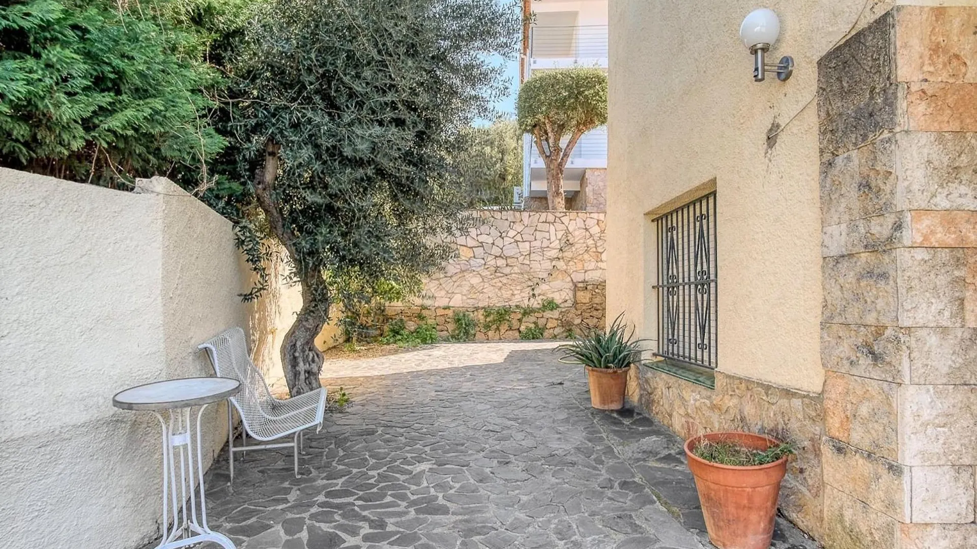 Casa vacanze Pretty Apartment With Balcony Roses